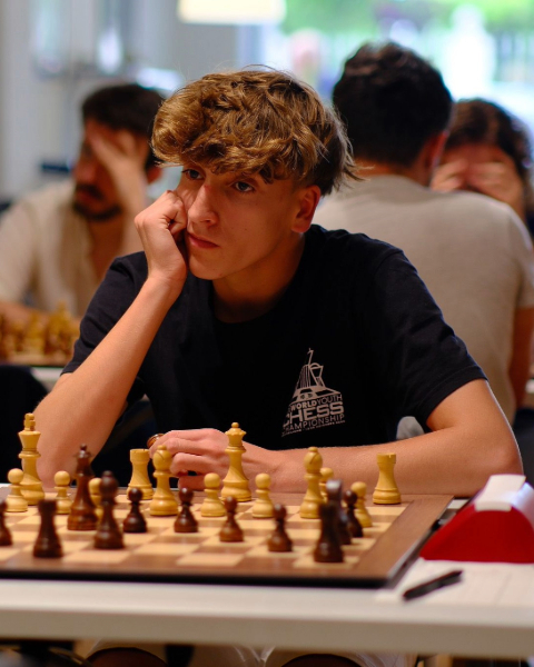 Daniel Tabuenca Mendataurigoitia